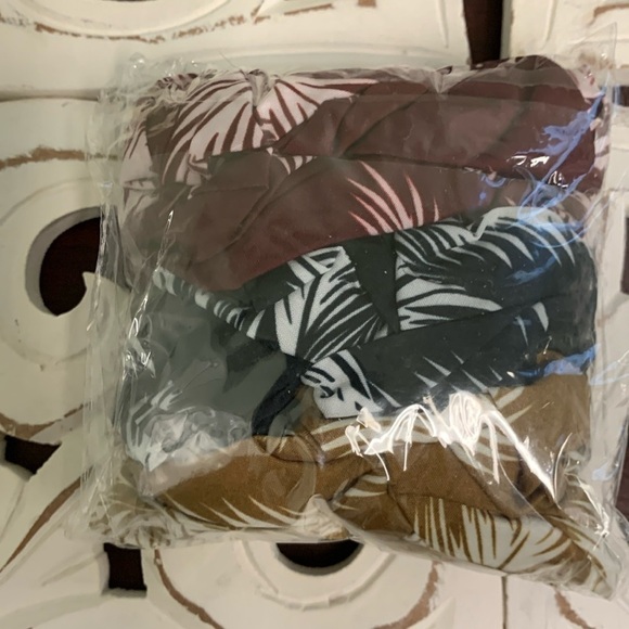 Bundle of 3 Oversized Elastic Scrunchies Burgundy, Black, Mustard Yellow NIB - Picture 5 of 8